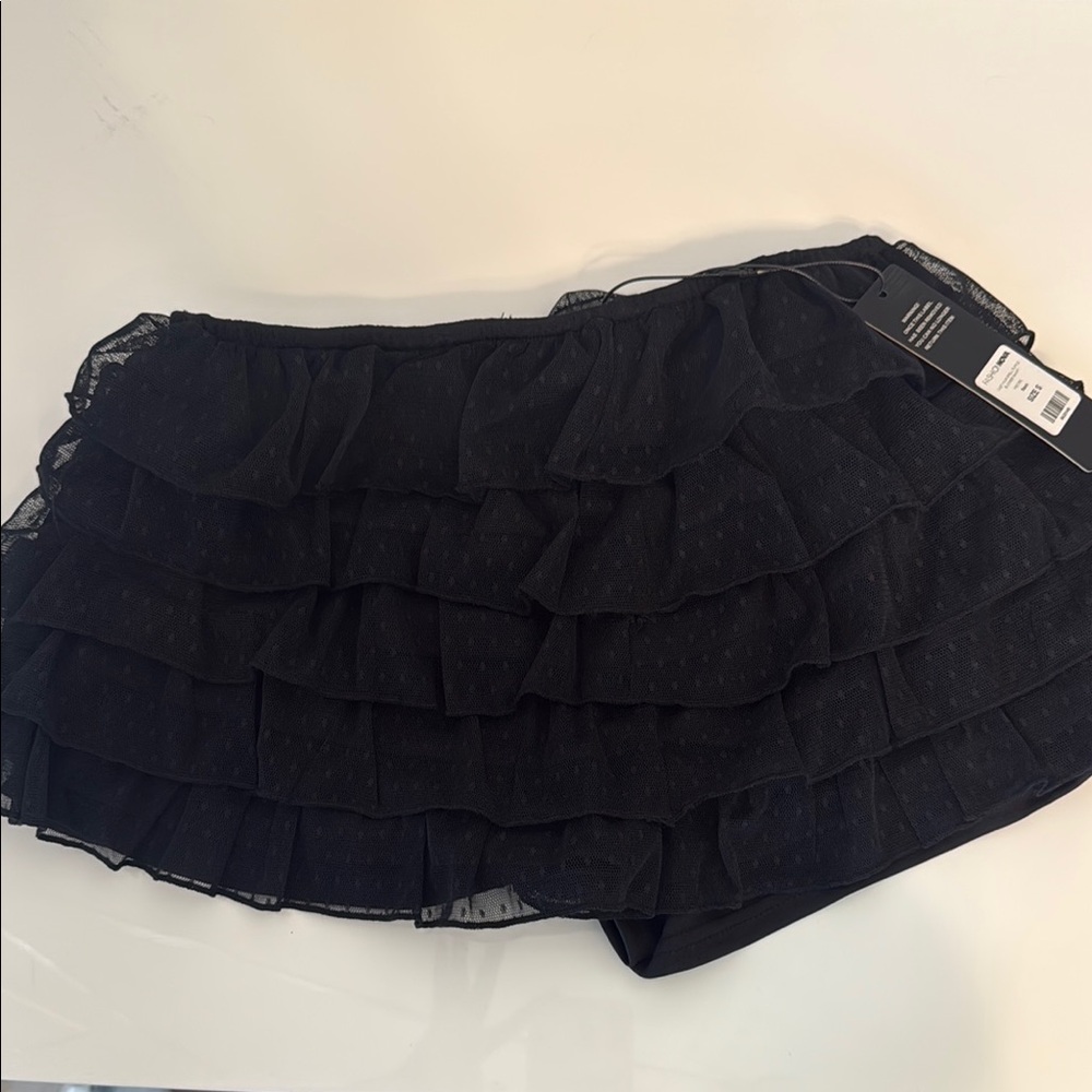 Elegant Black Ruffle Bloomer Shorts